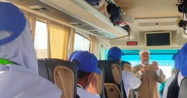وعاظ الأزهر يودعون ضيوف الرحمن برسائل إيمانية بميناء نويبع.. صور