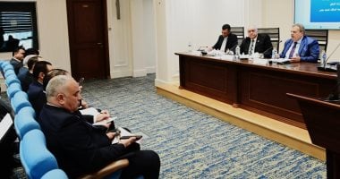 النواب يفتحون ملف خسائر السكك الحديدية وأسعار التذاكر خلال مناقشة الموازنة الجديدة.. ورئيس الهيئة: بعض خطوط التشغيل تصل تكلفتها إلى 1200 جنيه والزيادة لم تتجاوز 50 جنيها فى قطارات التالجو عند تحريك الأسعار