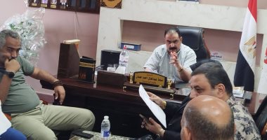وكيل تعليم سوهاج يترأس اجتماع اللجنة الثلاثية استعدادا لامتحانات الثانوية