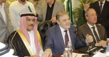 خلال ترأسه اجتماع المجلس الوفدى للقبائل والعائلات المصرية.. رئيس الوفد: القبائل العربية كانت جزءًا أصيلًا من الحركة الوطنية المصرية وشريكًا في تأسيس حزب الوفد.. والرئيس السيسي أعاد الاهتمام للمناطق الحدودية