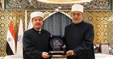 مفتي الجمهورية يستقبل مفتي بولندا لبحث سبل تعزيز التعاون المشترك