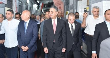  الدكتور شريف فاروق والدكتور إبراهيم صابر يفتتحان معرض أهلا بالعيد بالسوق الحضاري