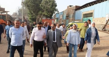 محافظ القليوبية ومدير الأمن يتابعان السيطرة على حريق بـ3 منشآت صناعية بالقناطر الخيرية
