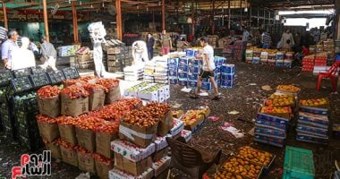 خير بلدنا.. سوق العبور مملكة الفواكه والخضراوات فى مصر