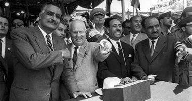 سعيد الشحات يكتب: ذات يوم ..13مايو 1964..  الرؤساء عبدالناصر وخروشوف والسلال يلقون بحجر الجرانيت إشارة لبداية غلق المجرى القديم لنهر النيل بأسوان فى أهم مراحل بناء السد العالى 