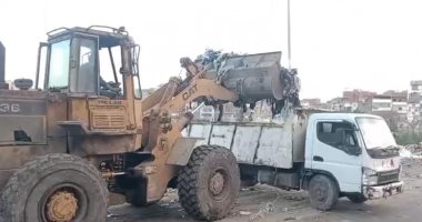 حملات مكثفة لمداهمة أوكار النباشين ورفع 123 طن مخلفات بالمنتزه والجمرك فى الإسكندرية
