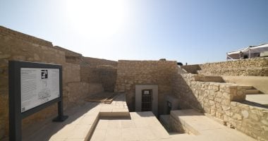 وزير السياحة ومحافظ الأقصر يفتتحان مقبرتي أمنحتب رابويا وابنه ساموت بالأقصر.. إضافة أثرية جديدة لمزارات المحافظة لتعزيز تجربة الزائرين.. والوزير يشكر العاملين بالمجلس الأعلى للآثار ويكرم مرممي المقبرتين..صور 