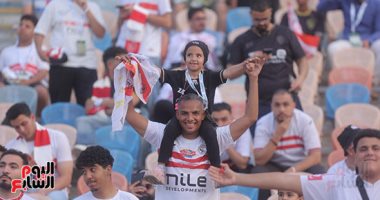 جماهير الزمالك واتحاد العاصمة تزين مدرجات استاد القاهرة في ليلة النهائي