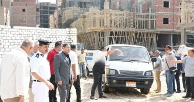 نقل سيارات العدوة وسيلا فى الفيوم إلى الموقف الجديد بالحادقة