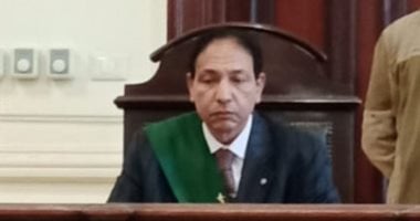 السجن 13 سنة لعاطل تعدى على ابنة جاره وسرق قرطها الذهبى بالإسكندرية