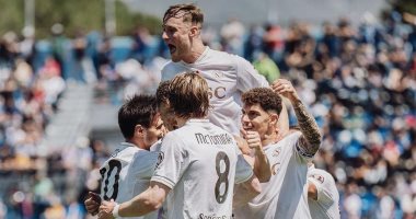 نابولي يفوز على بيزا بثلاثية ويوفنتوس يسقط أمام فيورنتينا.. فيديو 