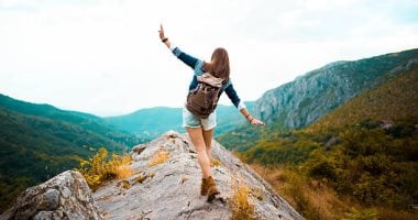 تفسير حلم الذهاب إلى مكان مرتفع جدًا.. طموح وتحديات تحتاج للصبر