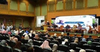 المفتى يؤكد: الإسلام كرم المرأة وعدها شريكا أصيلا فى عمارة الكون 
