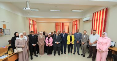 رئيس جامعة كفر الشيخ يشهد مناقشة مشروع الانبعاث الكربوني والتحول الأخضر