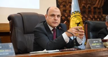 محافظ الغربية يناقش عددا من الملفات الخدمية والتنموية خلال المجلس التنفيذى