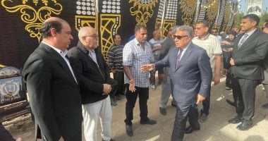 محافظ الدقهلية يقدم واجب العزاء لأسر ضحايا حادث تصادم طريق شرق العوينات