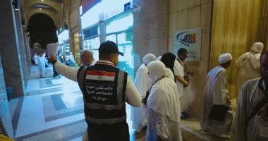 من رحاب الرسول إلى بيت الله الحرام.. تفويج حجاجنا إلى مكة المكرمة (فيديو)