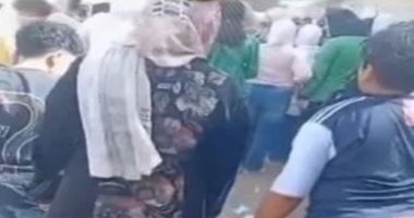 طفل السلاسل بالقليوبية.. لماذا قيدت أم نجلها أثناء ذهابه إلى المدرسة؟