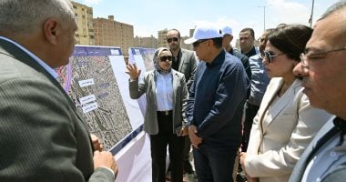رئيس الوزراء يتفقد محور عمرو بن العاص ويوجه الشكر لجميع العاملين بالمشروع