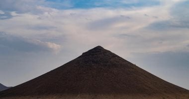 الجبال البركانية.. معالم لافتة فى المشهد الطبيعى لمحافظة تربة بالسعودية