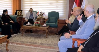 محافظ سوهاج يستقبل الأساقفة والمطارنة للتهنئة بعيد الأضحى