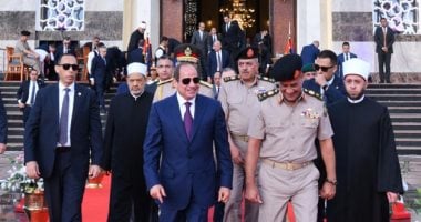 الرئيس السيسى يؤدى صلاة عيد الأضحى بمسجد الرحمن الرحيم