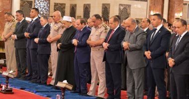 الرئيس السيسي يؤدي صلاة عيد الأضحى بمسجد الرحمن الرحيم.. وزير الأوقاف: الحج مدرسة كبرى لتربية الإنسان على الأدب مع الكون كله.. ويكسر الأنانية ويؤسس للتعارف الإنساني.. إحياء مقاصد العبادات سبيل عمارة الأوطان