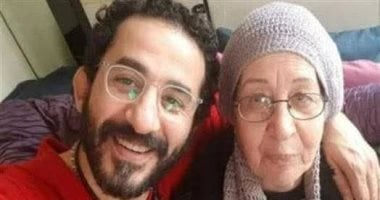 وفاة والدة الفنان أحمد حلمي وتشيع جثمانها عقب صلاة الجمعة فى بنها