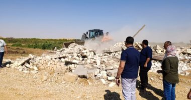 محافظ السويس يوجه بإزالة التعديات واسترداد أراضي الدولة.. اعرف التفاصيل