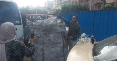حملات مكبرة لمداهمة بؤر فرز القمامة وإزالة الإشغالات بعدد من أحياء الإسكندرية