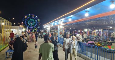 زحام بمصيف بلطيم والملاهى في اليوم الرابع لعيد الأضحى.. صور وفيديو