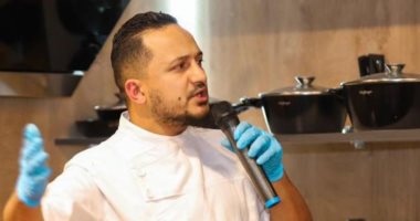 «أطباق صنعت الذاكرة» لـ مهاب الهنيد يكشف العلاقة بين الطعام والذكريات الإنسانية
