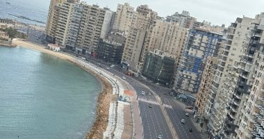 الإسكندرية تستعد لفصل الصيف 2026.. الانتهاء من أعمال التخطيط الأرضي بطريق الكورنيش وإشارات عبور المشاة.. تجهيز 43 شاطئا ودعمها بمنظومة إنقاذ متكاملة.. والانتهاء من تطوير منطقة بير مسعود السياحية.. صور