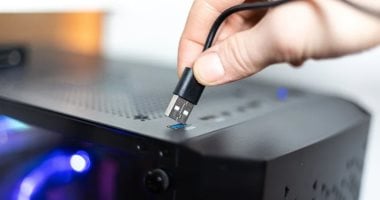 أيهما أسرع: منفذ USB الأزرق أم التركواز «Teal»؟