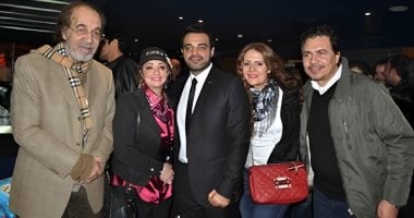 محمود ياسين وأسرته