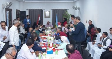 محافظ الإسكندرية يعقد لقاء جماهيريا ببرج العرب للاستماع لشكاوى المواطنين