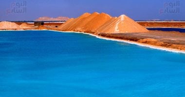 قلب الصحراء النابض بالحياة.. بحيرات الملح فى سيوة أيقونة السياحة العالمية