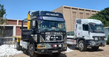 محافظ سوهاج: ضبط سيارتي نقل بطوب أبيض وإحالة الواقعة للنيابة