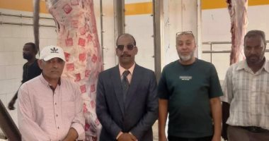 محافظ أسوان يتابع نتائج جهود الطب البيطرى