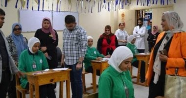 مدير الرعاية الصحية بالأقصر يتفقد لجان امتحانات معاهد التمريض.. صور