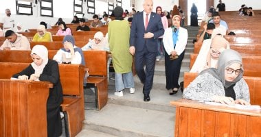 رئيس جامعة قناة السويس يتفقد امتحانات التمريض.. اعرف التفاصيل