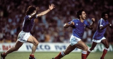 منتخب فرنسا 82