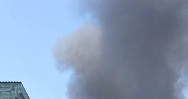 حريق هائل داخل مخزن اسفنج بقرية السنانية فى دمياط