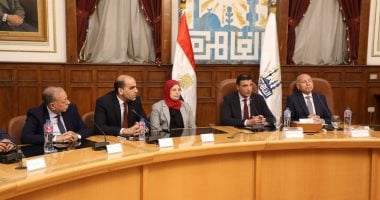 تسليم 43 عقدًا لمصانع وورش شق الثعبان الصناعية لدعم قلاع الرخام والجرانيت