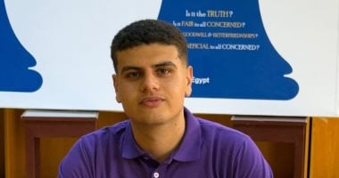 عبد السلام عطا الله يستعد لتقديم العرض المسرحي «زقاق المدق»