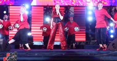 كارولينا كرم تبدأ فقرتها الغنائية فى Egyptian Fan Zone بالعاصمة الجديدة.. صور 