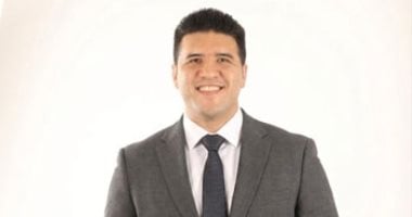 استراتيجيات التأثير الإلكتروني.. كتاب جديد عن صناعة النفوذ الرقمي لـ عمر عبد الناصر