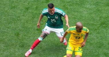 يايا سيتول مدافع جنوب أفريقيا يسجل أول حالة طرد في كأس العالم 2026.. فيديو