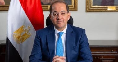 وزير المالية ضيف صالون ماسبيرو الثقافي