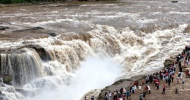 روعة الطبيعة في الصين.. شلالات هوكو وجهة عالمية لعشاق المناظر الخلابة